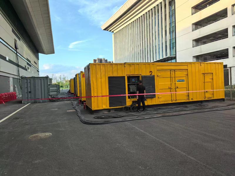 天坛街道柴油发电机冬季保养注意事项?